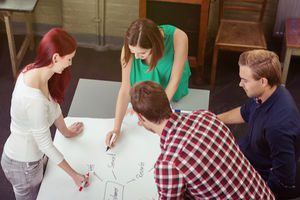 group-working-160810